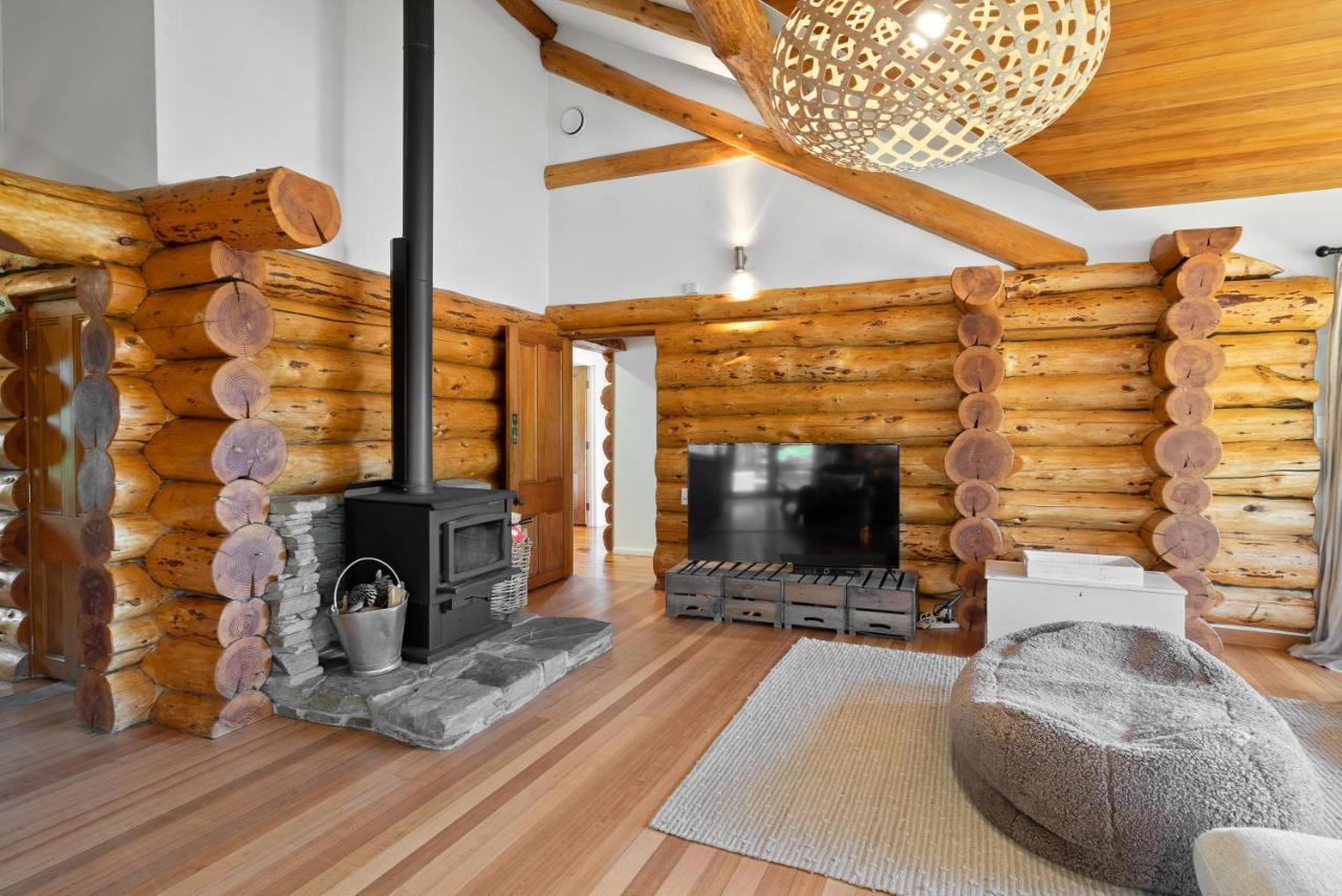 The Log House Villa Wanaka Ngoại thất bức ảnh