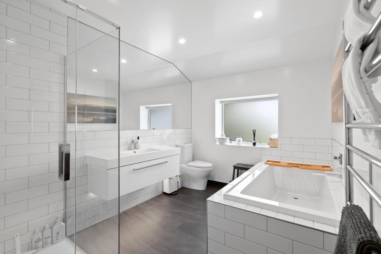 The Log House Villa Wanaka Ngoại thất bức ảnh